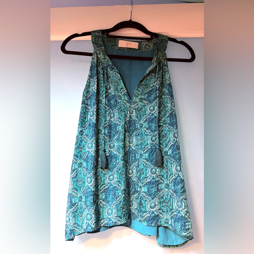 Joie unique one-of-a-kind sample silk sleeveless tank. Size S (sample)